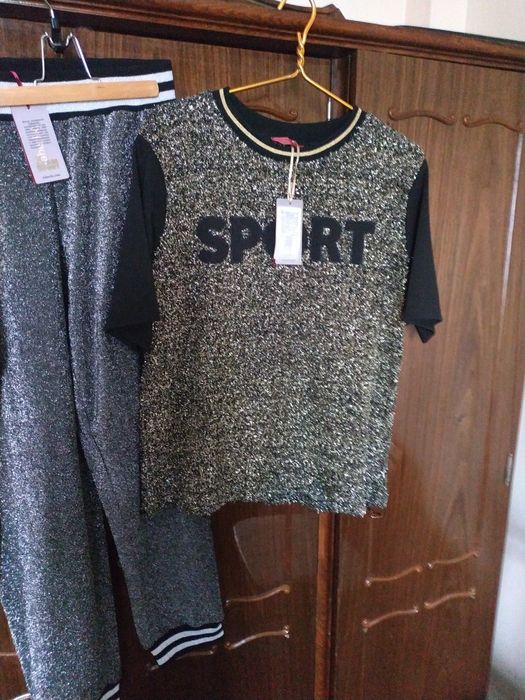 Спортшик костюм тройка для девушки новый