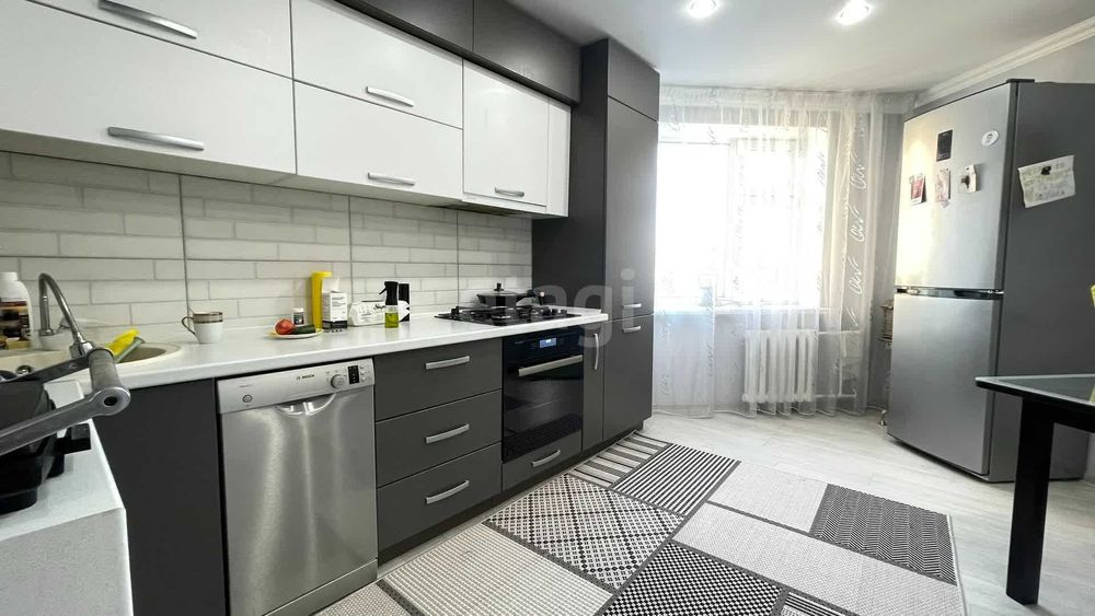 Продам 2 комнатную квартиру