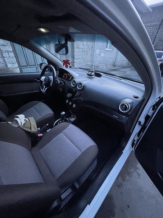 Nexia3 avtomat sotiladi