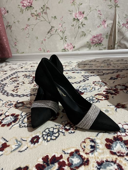 Черный туфли 37 размер