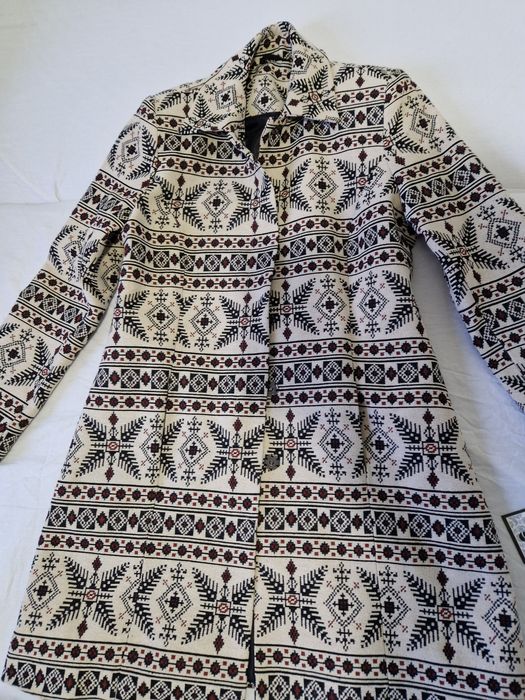 Sacou dama model etnic nou cu eticheta