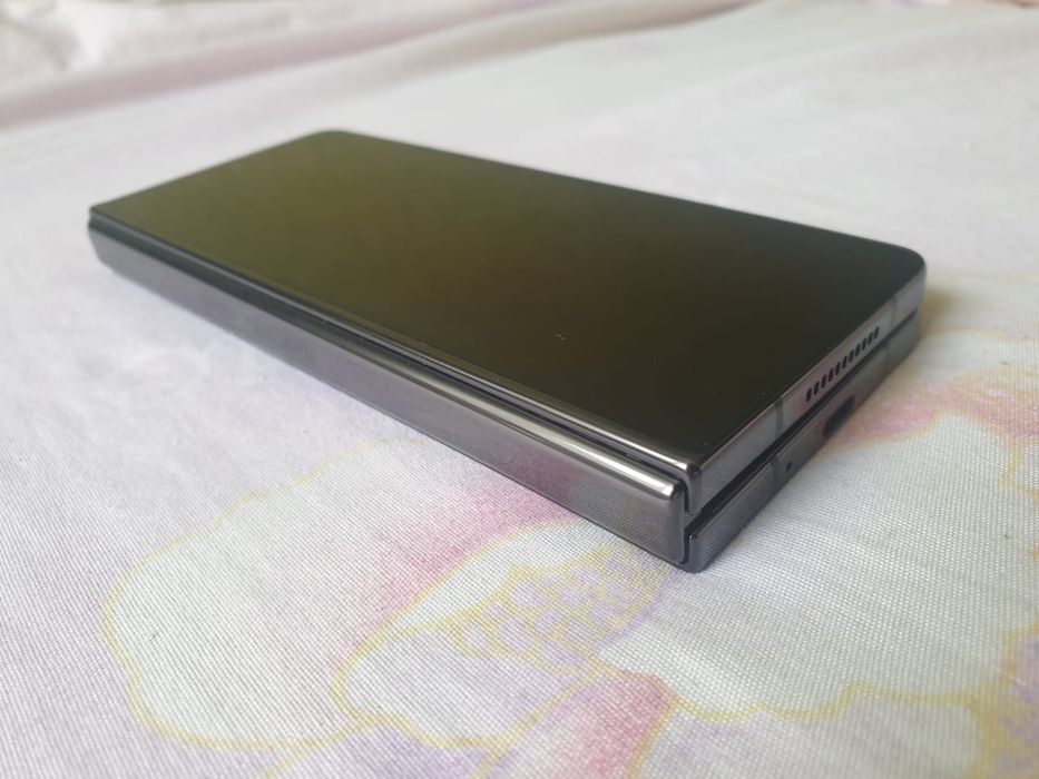 Samsung Fold 4 оригинал