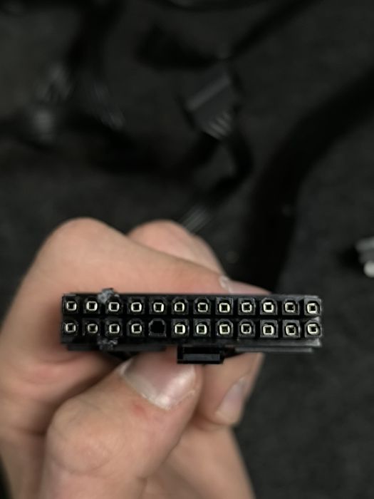 Продам рабочий блок питаяния