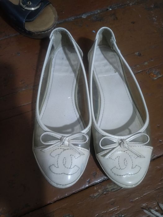 Женская обувь 1500