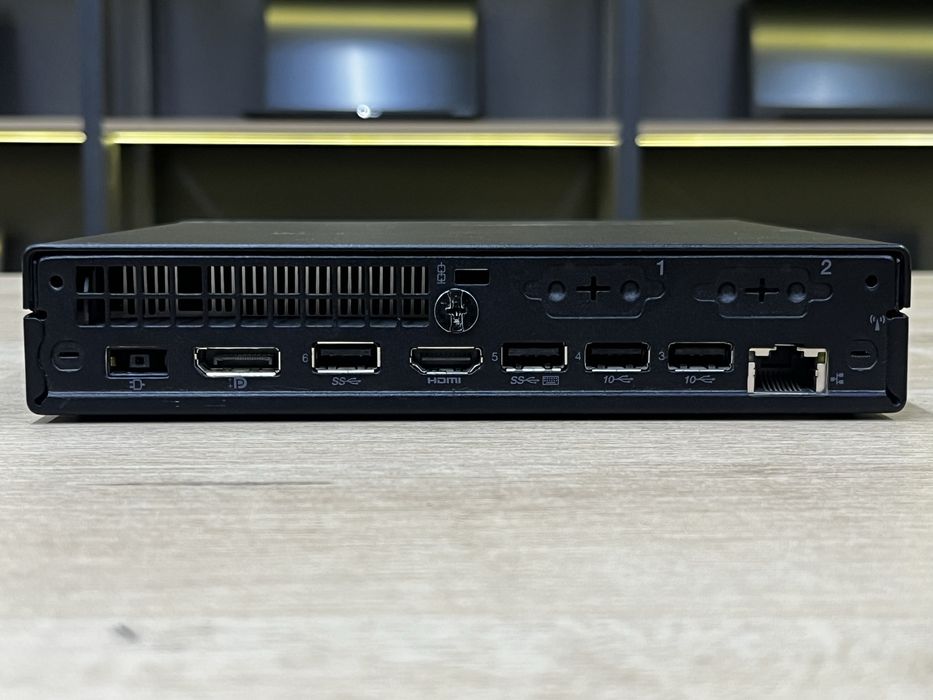 Мини системный блок Lenovo ThinkCentre M70q - Core i3-10105T/8GB/256GB