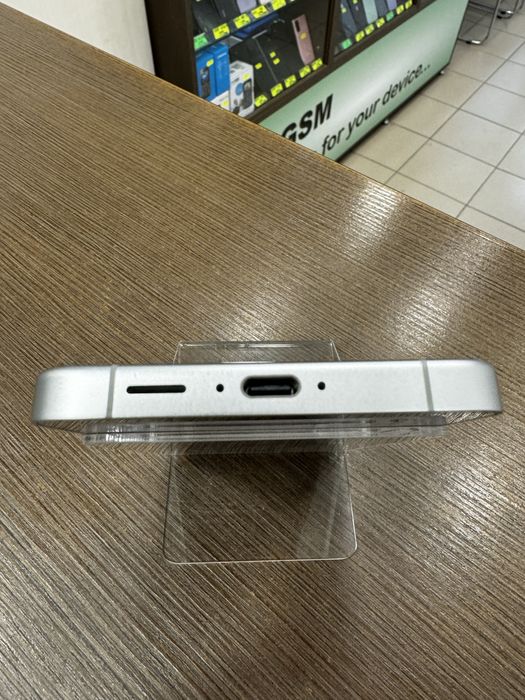 Samsung S24 FE 5G / 256GB / Impecabil / Garantie 12 luni