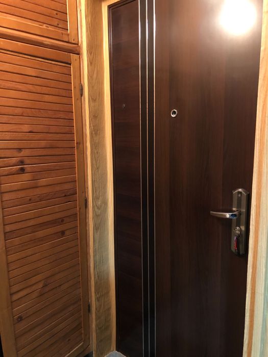 Vând garsonieră Drumul Taberei metrou la 3 minute