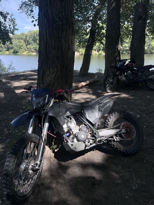 Продам Avantis A7 lux