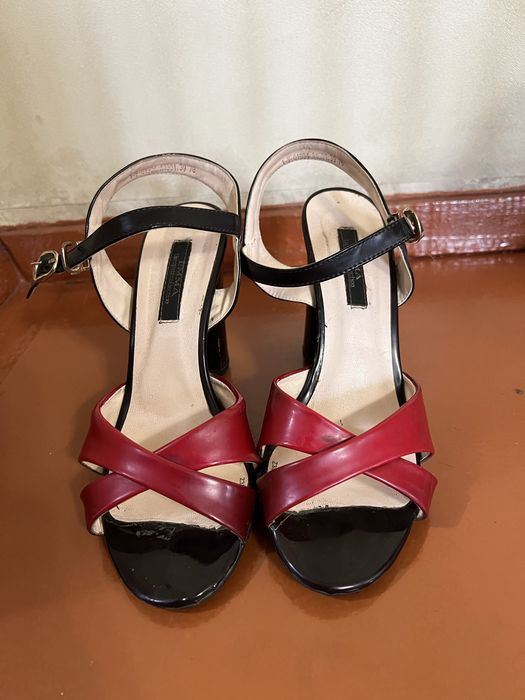 Продам туфли и босоножки