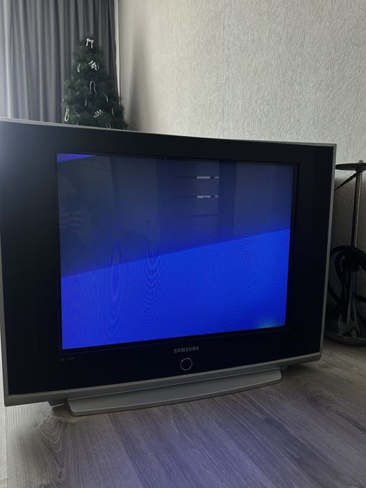 Продам телевизор Samsung