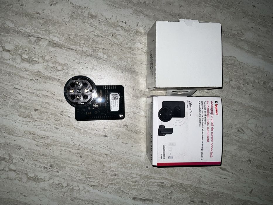 Priza mobila inteligenta Legrand L064840 Zigbee cu monitorizare consum