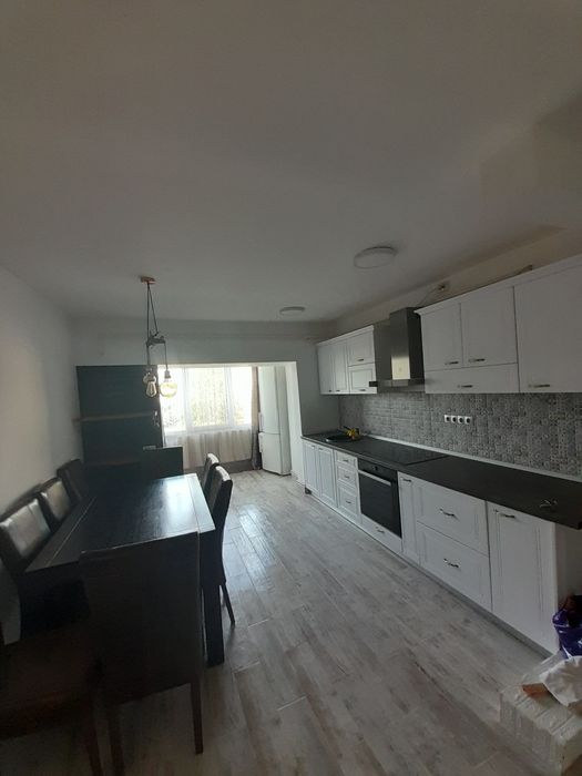 Apartament 2 camere chirie.