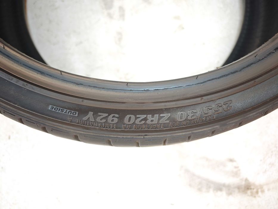 Anvelope 255/30/20 vara an 2024 KUMHO ECSTA PS71