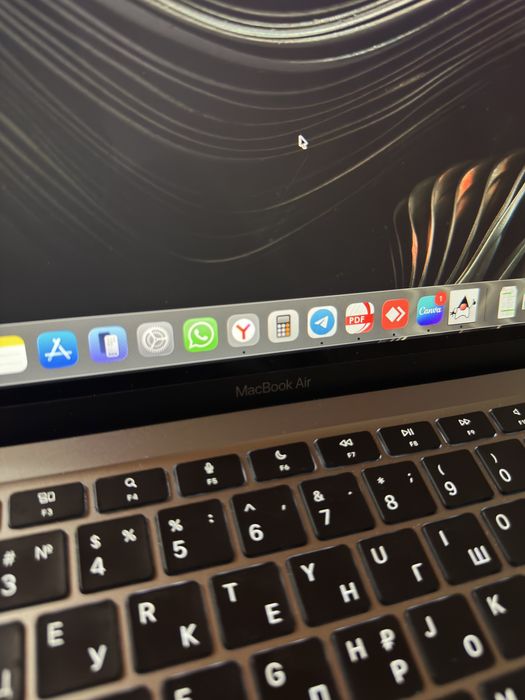 Продам MacBook Air M1