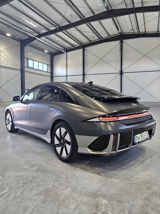 HYUNDAI Ioniq 2023 — imagine 5