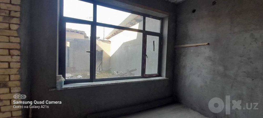 Olmazor tumani Chimboyda 2 sotil 3 qavatli korobka uy sotiladi.