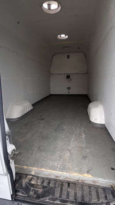 Vând Mercedes Sprinter