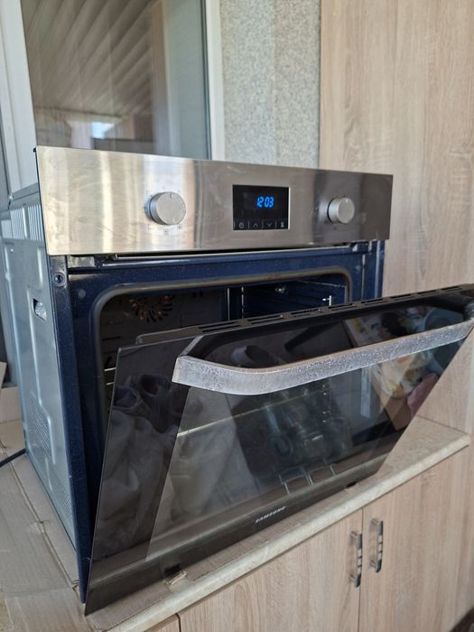 Продам электропечь Samsung Б/У