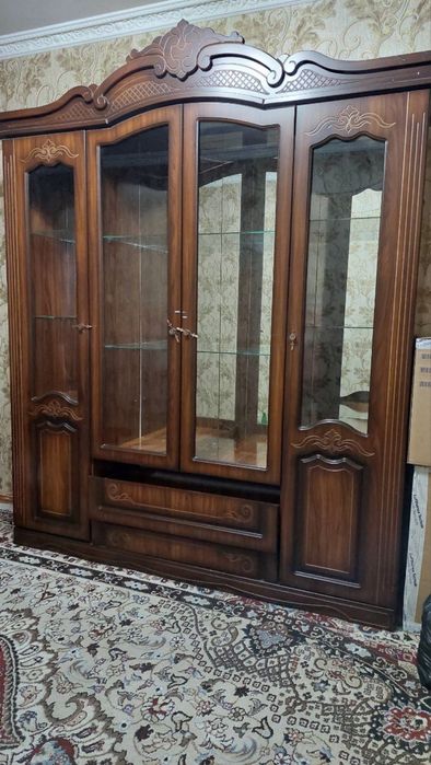 Продам стенку срочно