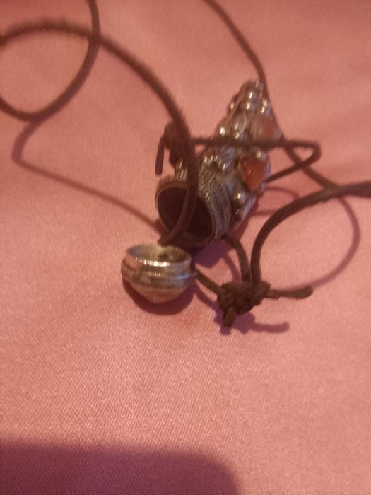 Медальон бутилка метал с ахат