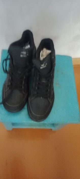 Сапоги    38р  39рновые весна