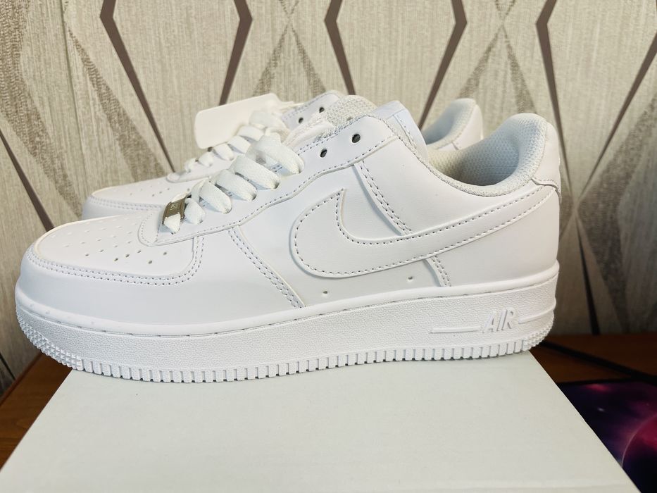 Nike Air Force 1 ’07 Triple White