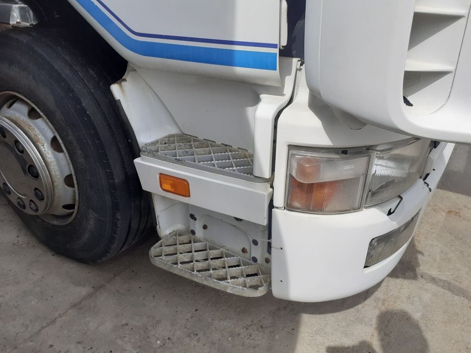 Vând față Scania