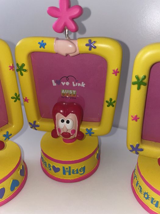 Рамки «Икея» и подставки для фото