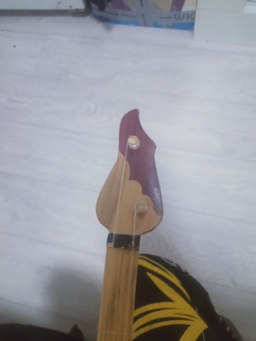 ДОМБЫРА хорошая В ХОРОШОМ состаяние