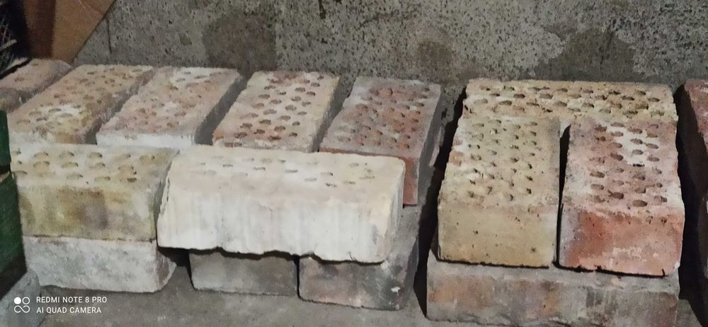 Тухли единични и четворки
