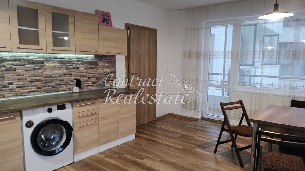 Дава се под наем Тристаен апартамент в Варна, Колхозен пазар - 70 кв.м за 408 € - Снимка #2