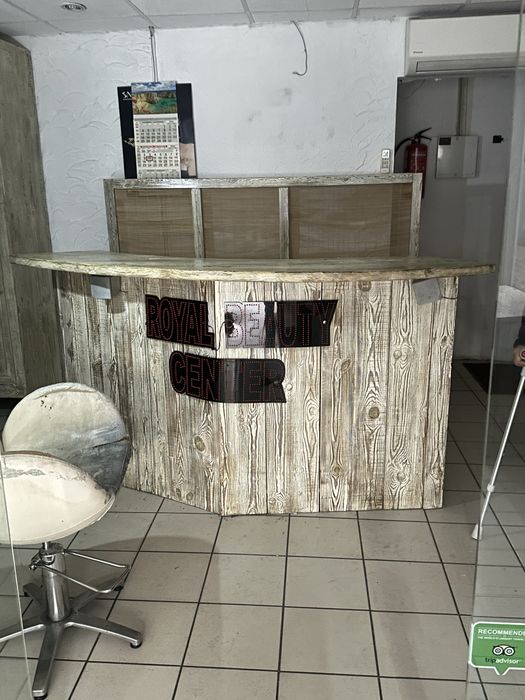 Обурудване от козметичен/спа център