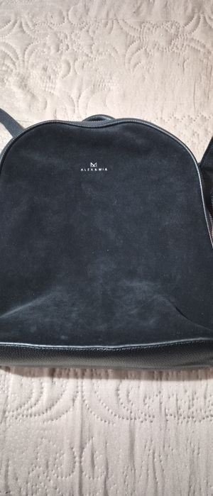 Дамска раница черна