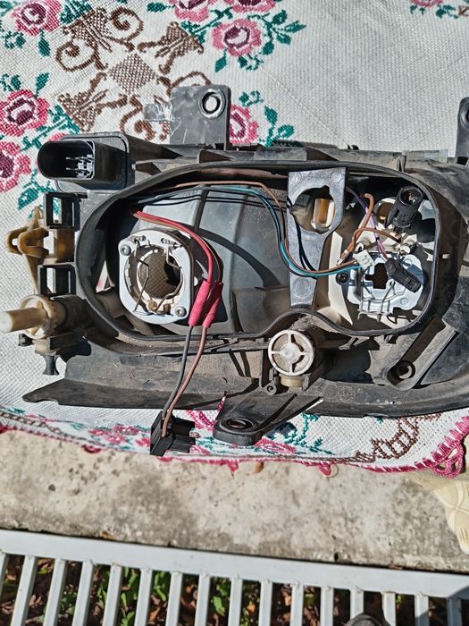 Far polo 6N2 partea stg sofer