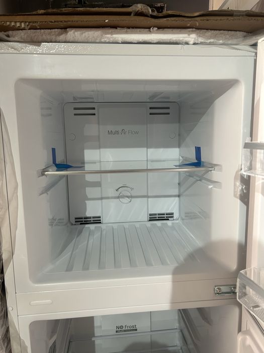 НОВ No FROST Хладилник с Горна камера 170 см, 255 литра