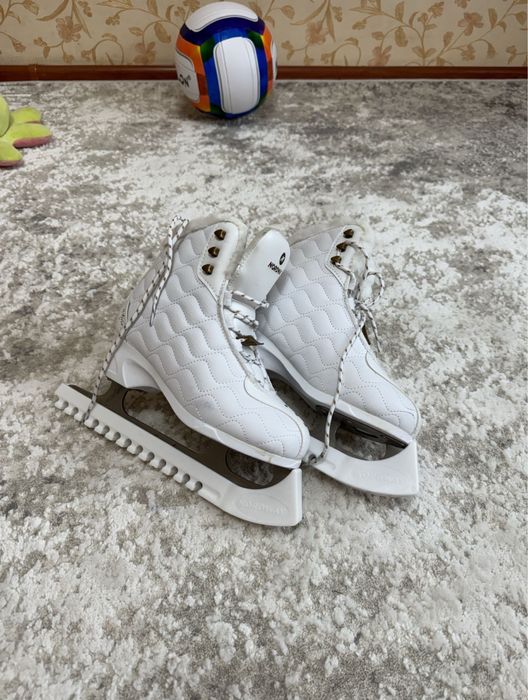 Коньки 35 размер, на девочку