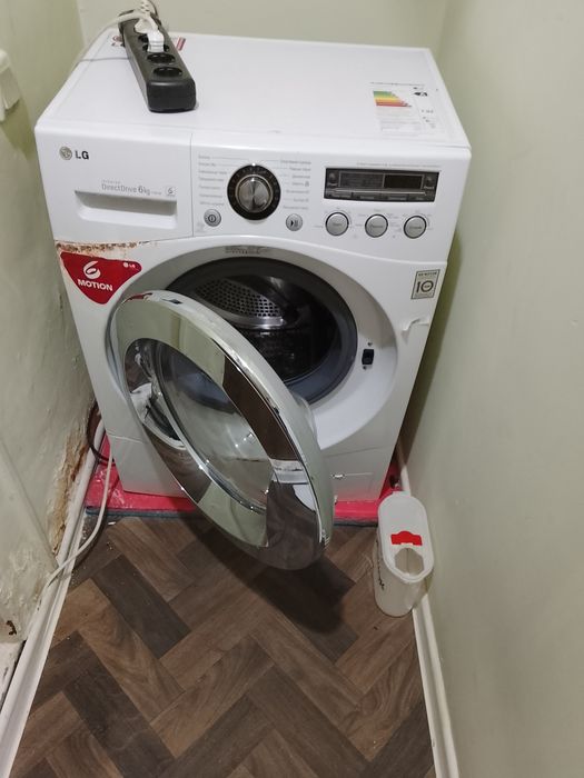 Продам стиральную машину
