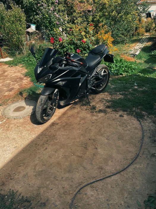 Yamaha R3 элктро мотоцикл