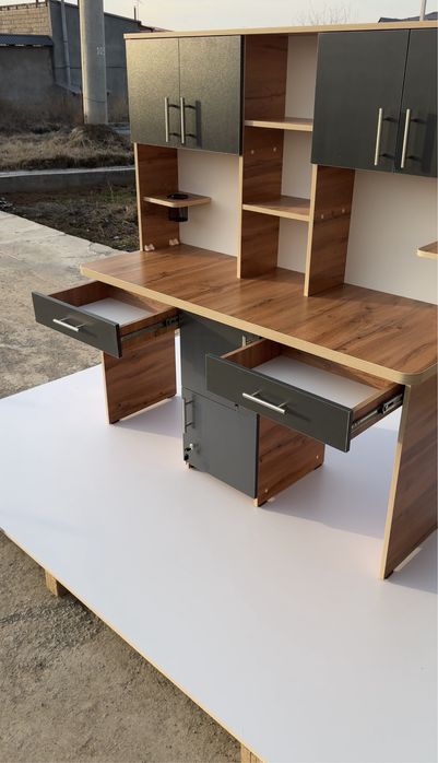 Письменный стол двухместний