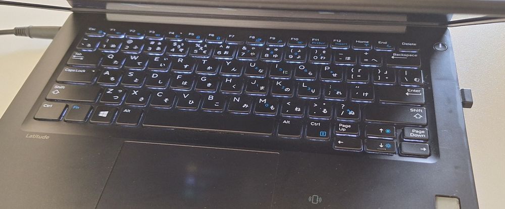 Лаптоп DELL 16 RAM, 256 NVME, WINDOWS 11 PRO