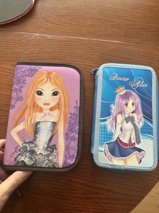 Подставка для книг,доска для лепки ,2 Пенала для девочки