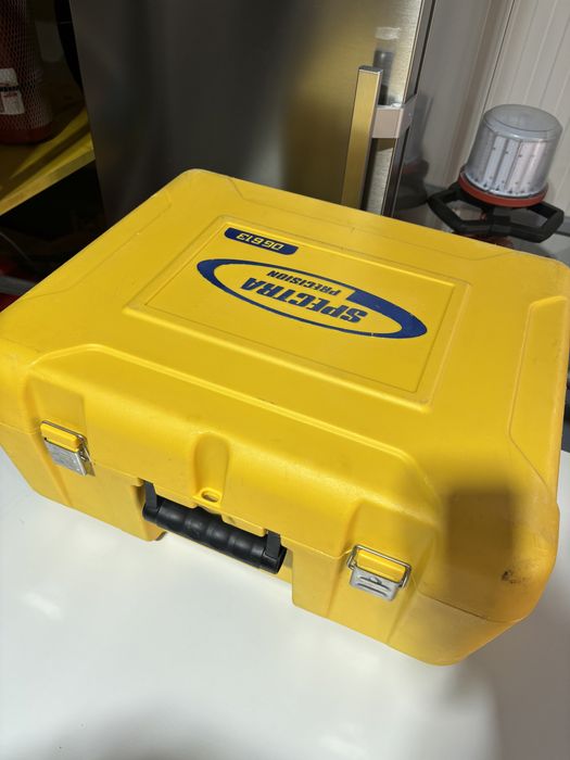 Spectra dg 613 nivela laser canalizare topcon hilti