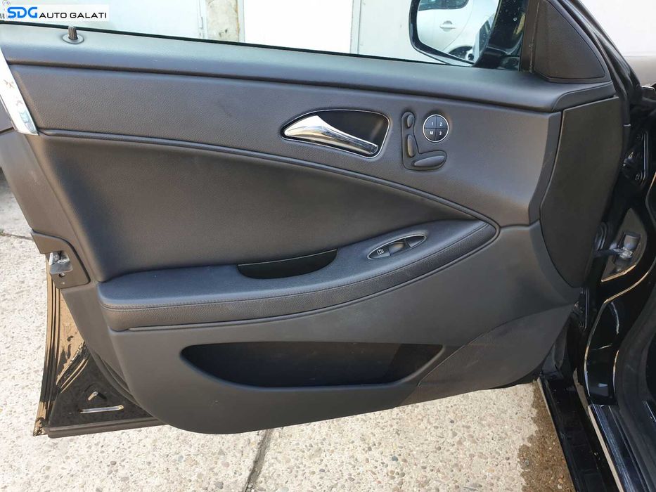 Tapiterie Panou Fata Usa Interioara Stanga Fata Mercedes CLS C219 W219 Facelift 2004 - 2010 [C0225]