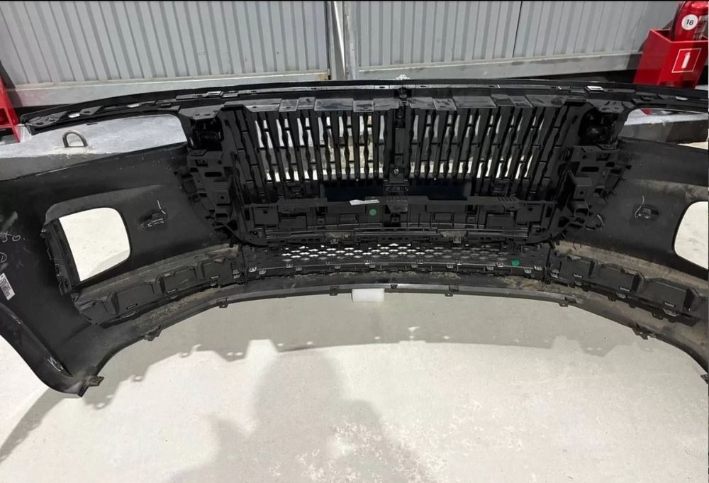 Бампер Hongqi H9  передний в сборе