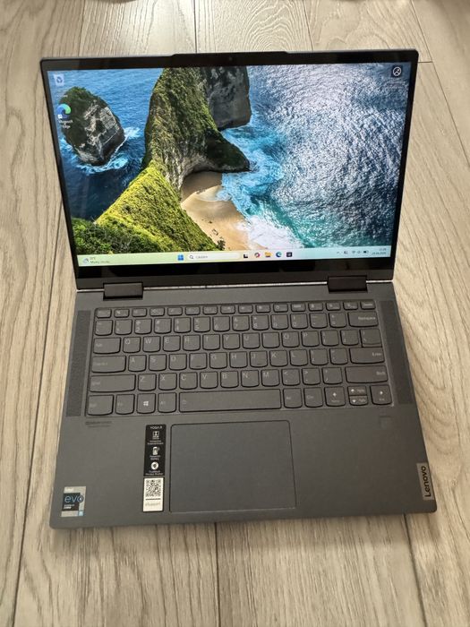 Laptop Yoga i5 generatie 11 cu touchscreen