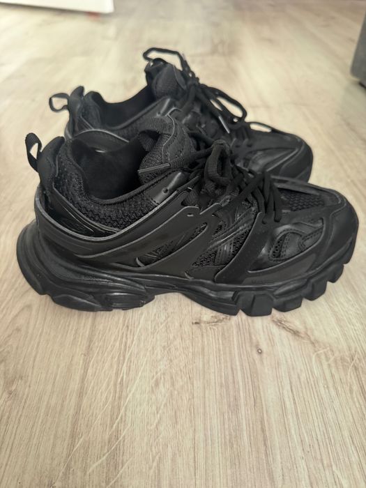 Balenciag*a размер 38