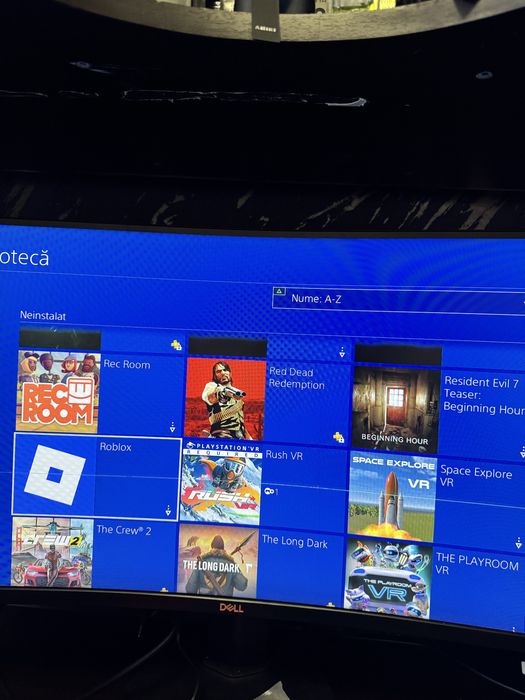 PS4 Pro + controller + multe jocuri + PS Plus