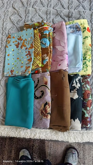 Продам отрезы тканей.