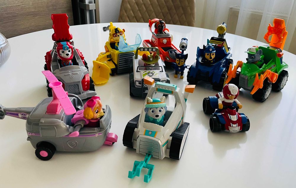 Интерактивни Играчки-Bburago, Cocomelon JJ, Paw patrol, fisher price