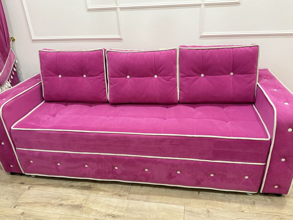 Продам диван в хорошем состояний